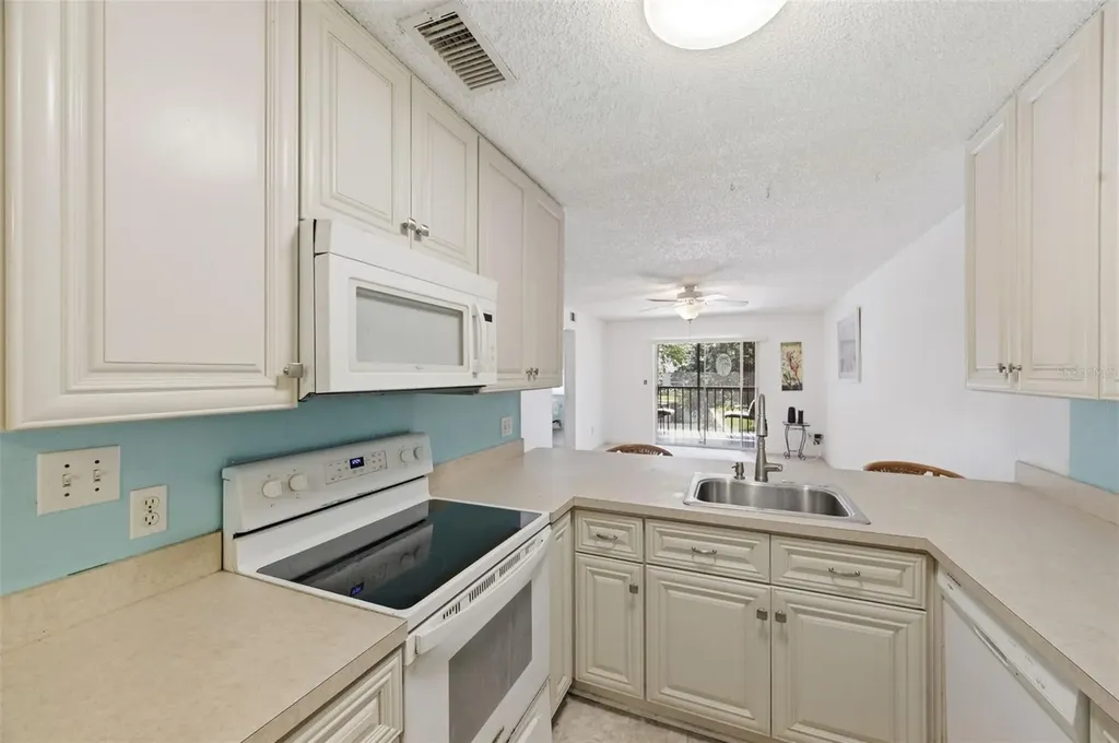 11201 122nd Avenue Largo FL 33778