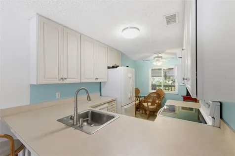 11201 122nd Avenue Largo FL 33778