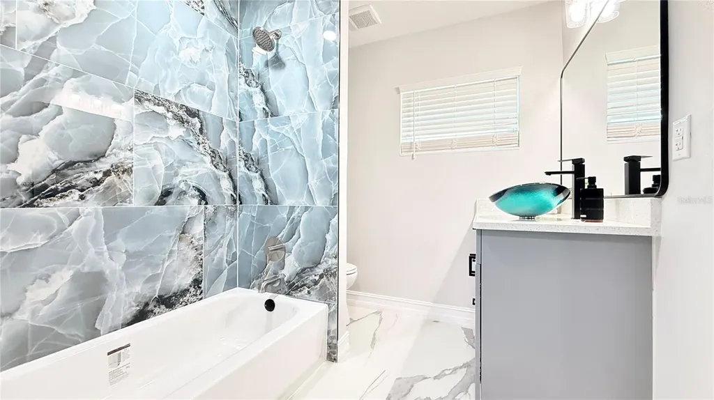 4312 E Grove View Avenue Tampa FL 33617