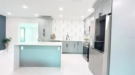 4312 E Grove View Avenue Tampa FL 33617