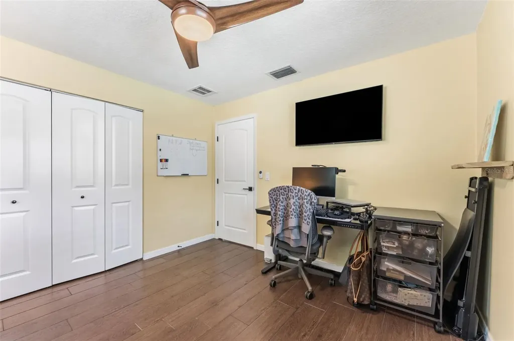 1138 Pelican Place Safety Harbor FL 34695