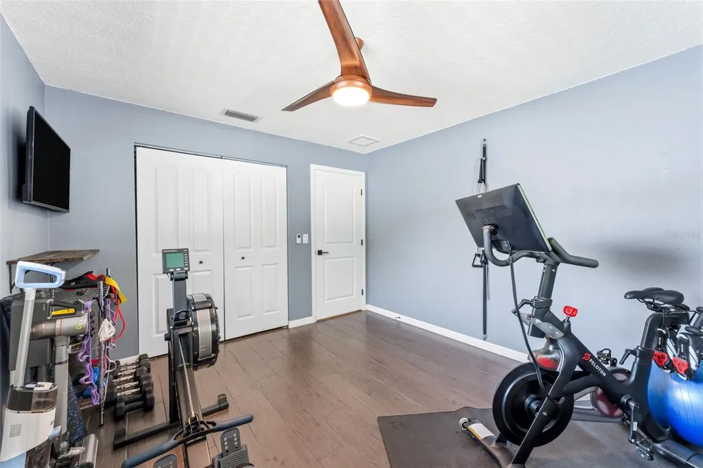 1138 Pelican Place Safety Harbor FL 34695