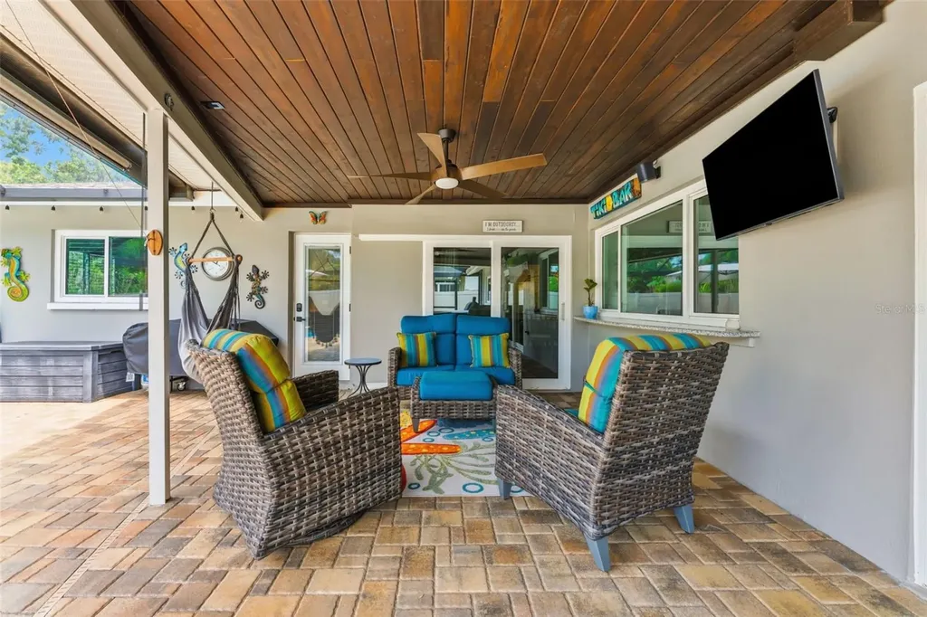 1138 Pelican Place Safety Harbor FL 34695