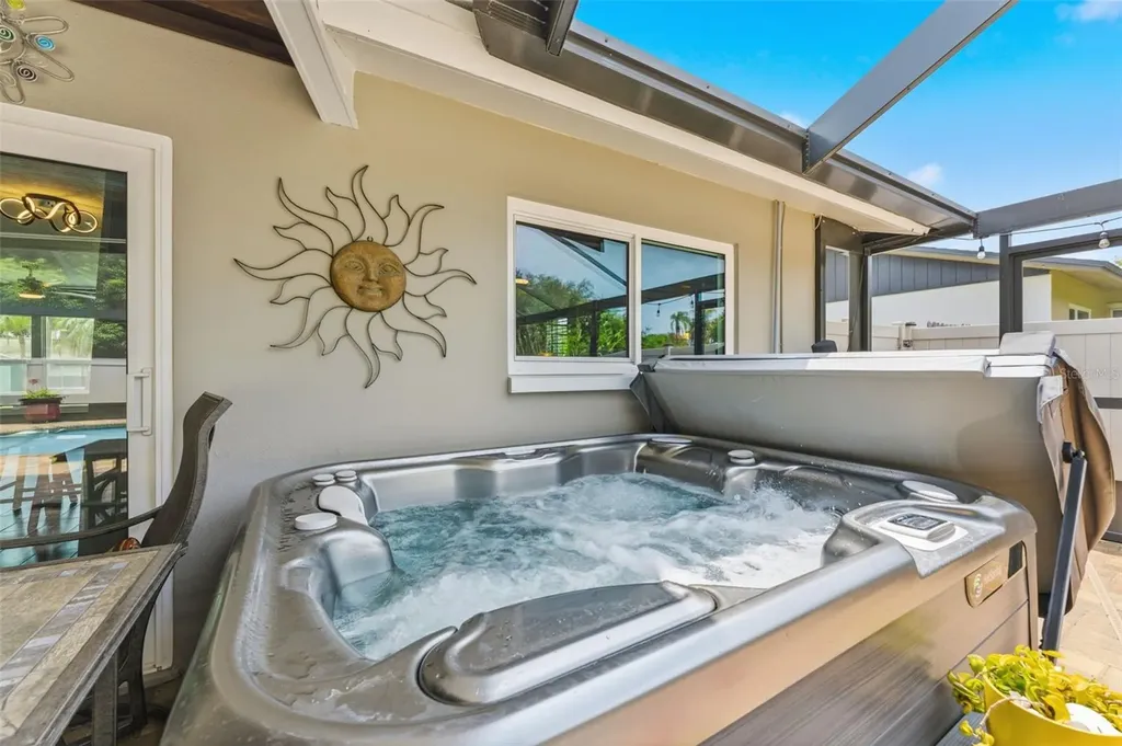 1138 Pelican Place Safety Harbor FL 34695