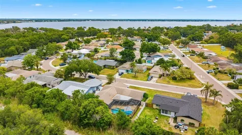 1138 Pelican Place Safety Harbor FL 34695