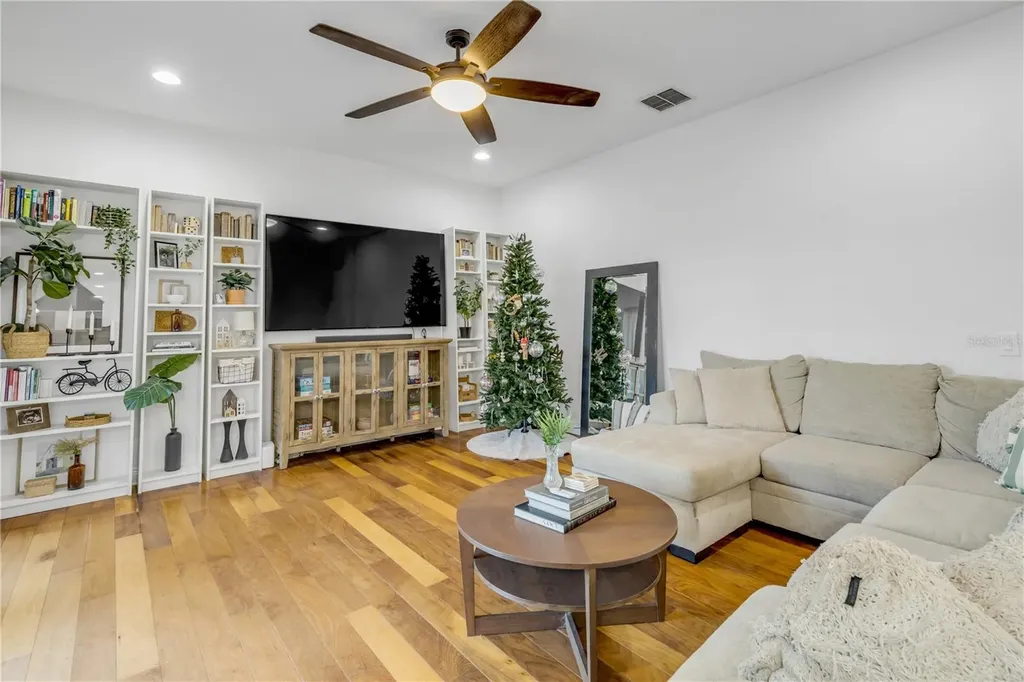 3021 Isola Bella Boulevard Mount Dora FL 32757