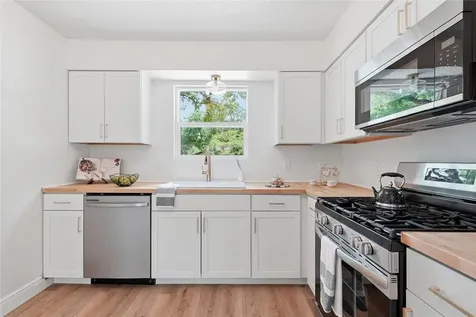 2264 NW 36th Avenue Gainesville FL 32605