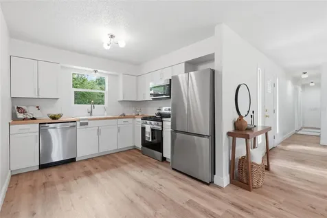 2264 NW 36th Avenue Gainesville FL 32605