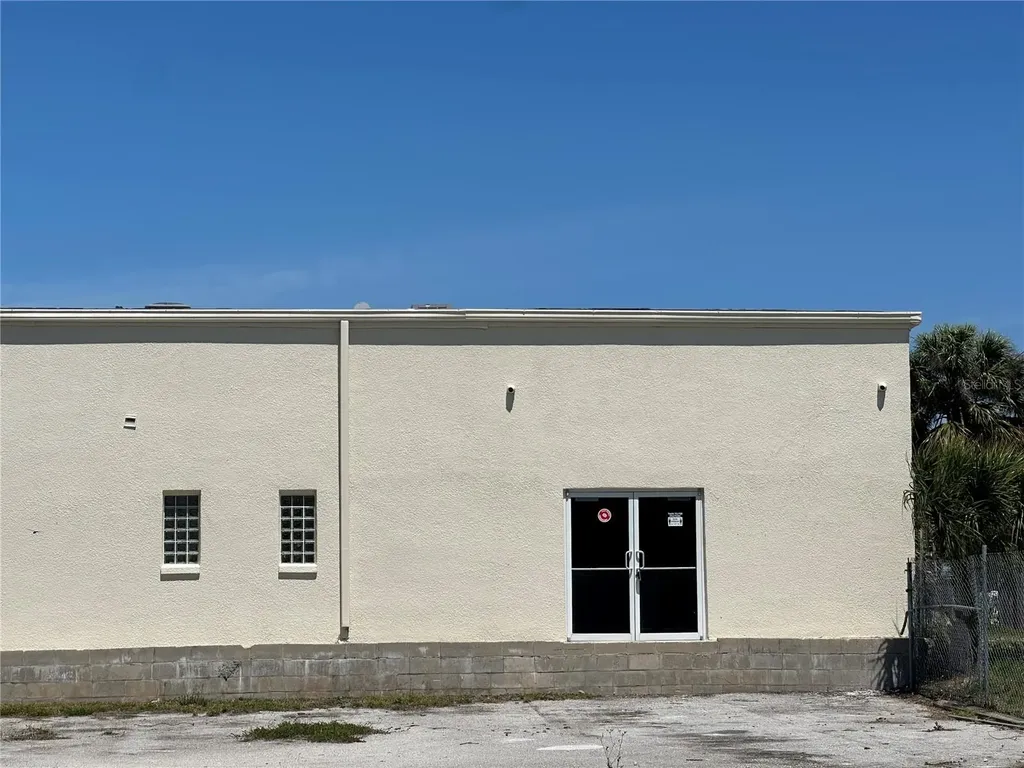 7904 Us Highway 19 Port Richey FL 34668