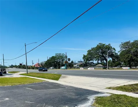 7904 Us Highway 19 Port Richey FL 34668