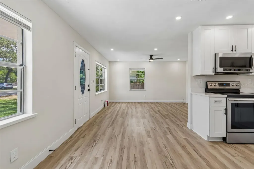 1105 W Yukon Street Tampa FL 33604