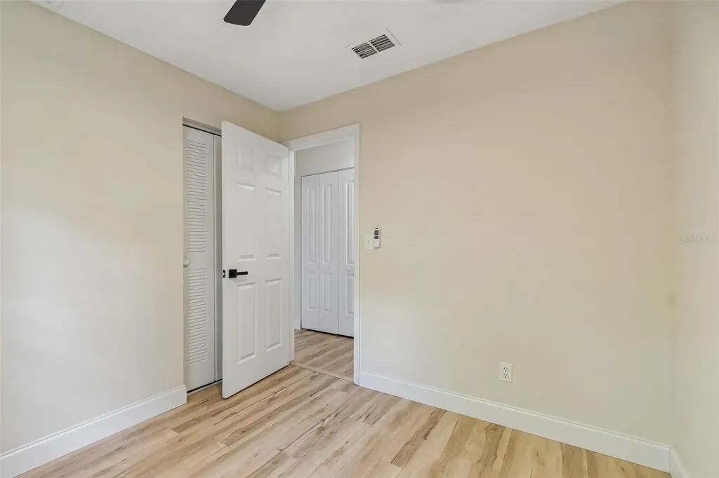 1105 W Yukon Street Tampa FL 33604