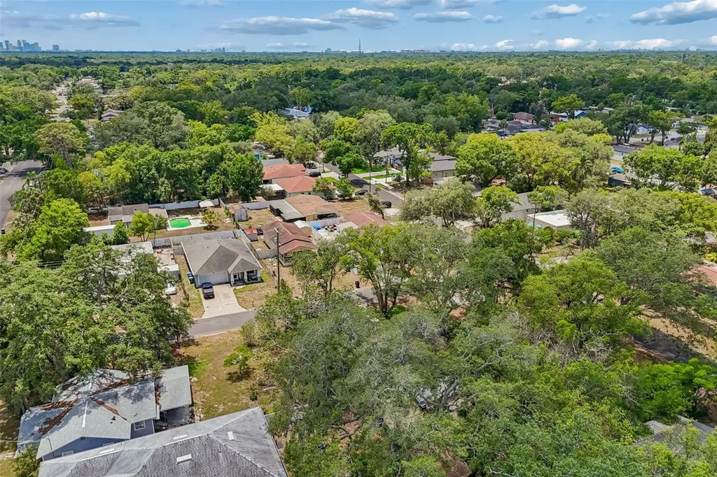1105 W Yukon Street Tampa FL 33604