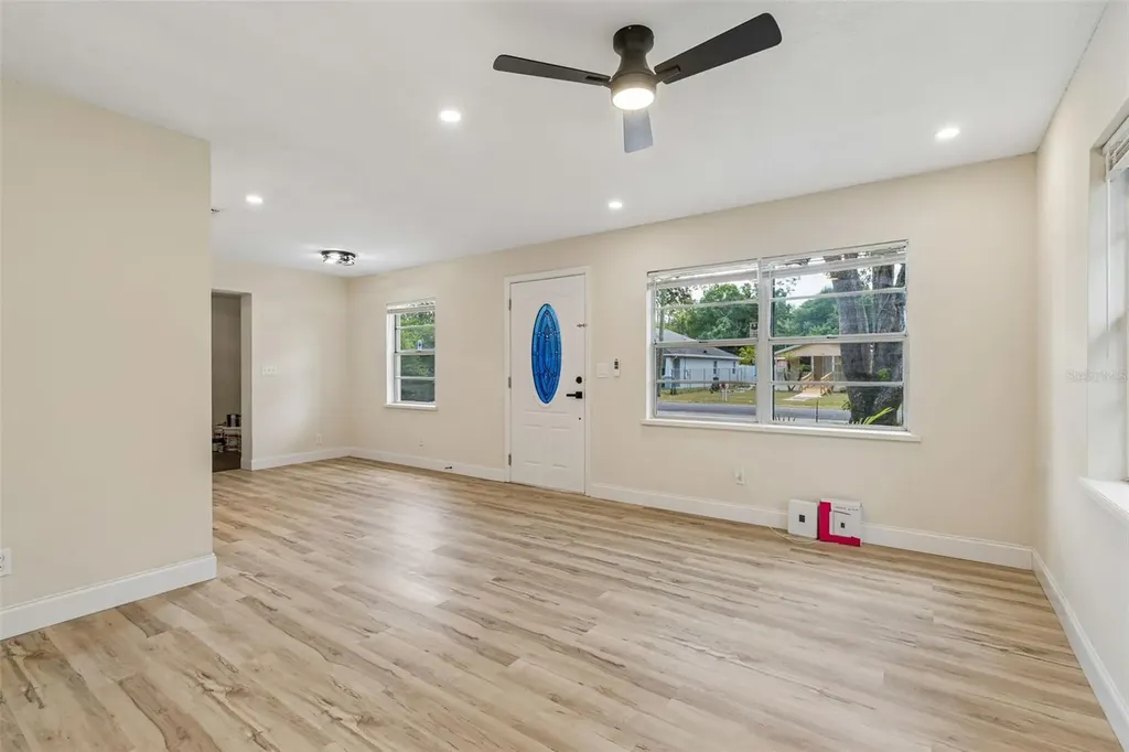 1105 W Yukon Street Tampa FL 33604