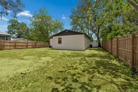 1105 W Yukon Street Tampa FL 33604