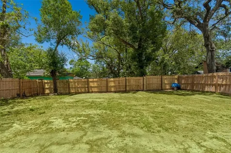 1105 W Yukon Street Tampa FL 33604