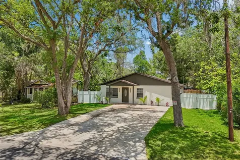 1105 W Yukon Street Tampa FL 33604