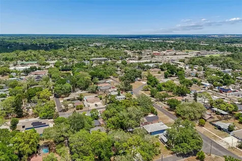 1105 W Yukon Street Tampa FL 33604