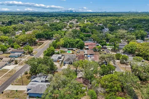 1105 W Yukon Street Tampa FL 33604