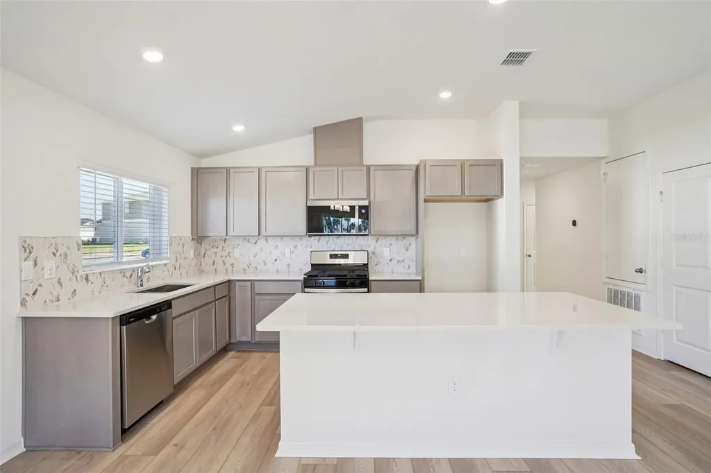 9855 Orion Loop Leesburg FL 34788