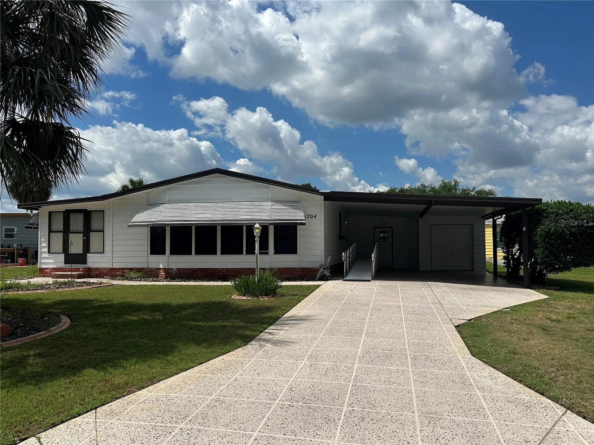 1704 Lilly Lane The Villages FL 32159