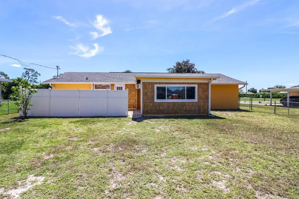 582 Ridgewood Street NW Port Charlotte FL 33952