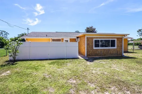 582 Ridgewood Street NW Port Charlotte FL 33952