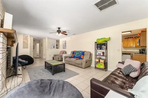 3025 W University Avenue Gainesville FL 32607