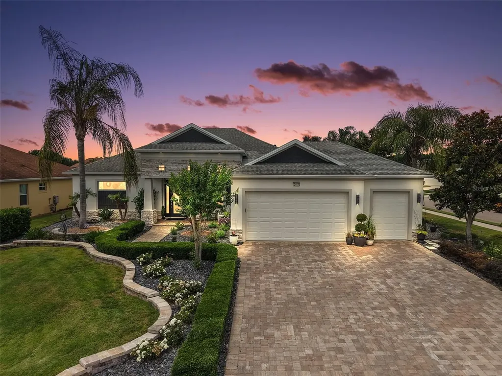 2493 Pawtucket Pass Mount Dora FL 32757