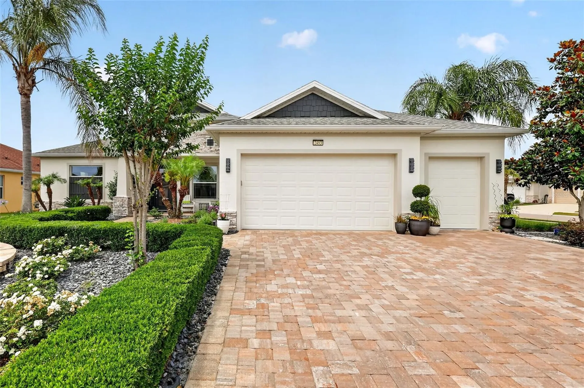 2493 Pawtucket Pass Mount Dora FL 32757