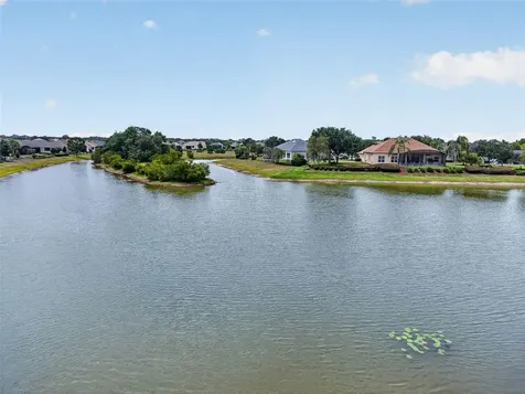 2493 Pawtucket Pass Mount Dora FL 32757