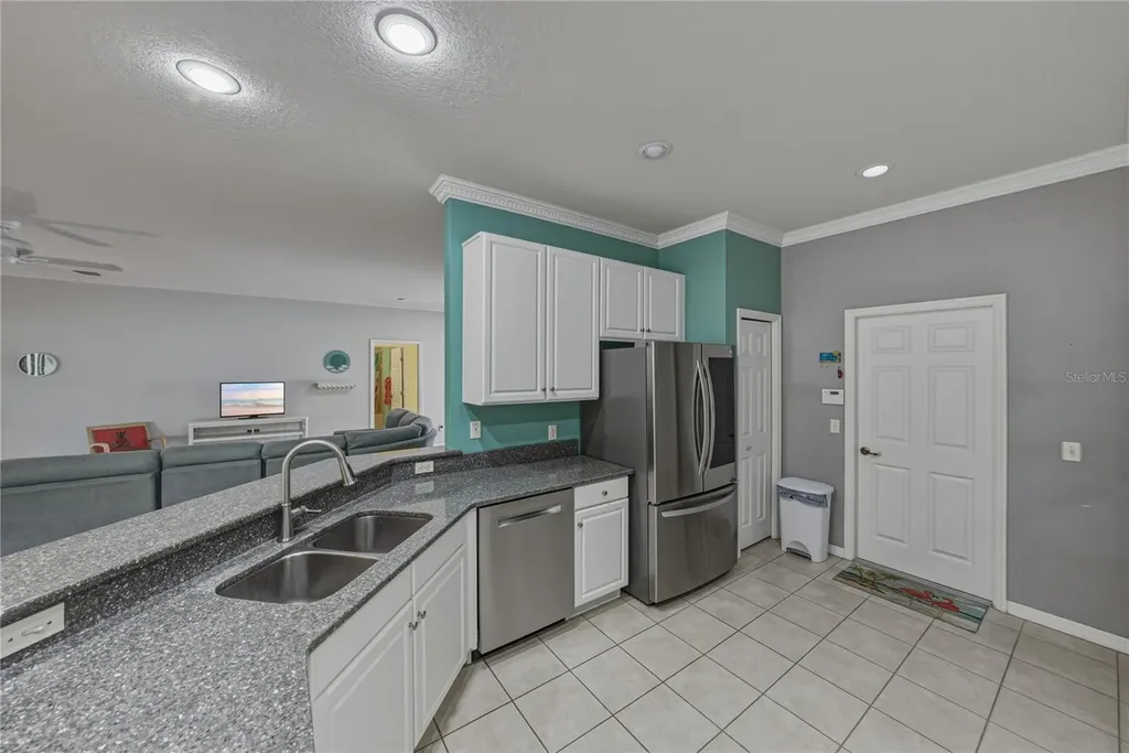 5024 Pebble Beach Boulevard Winter Haven FL 33884
