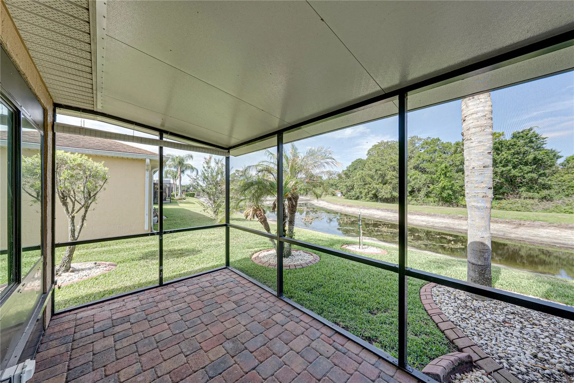 5024 Pebble Beach Boulevard Winter Haven FL 33884