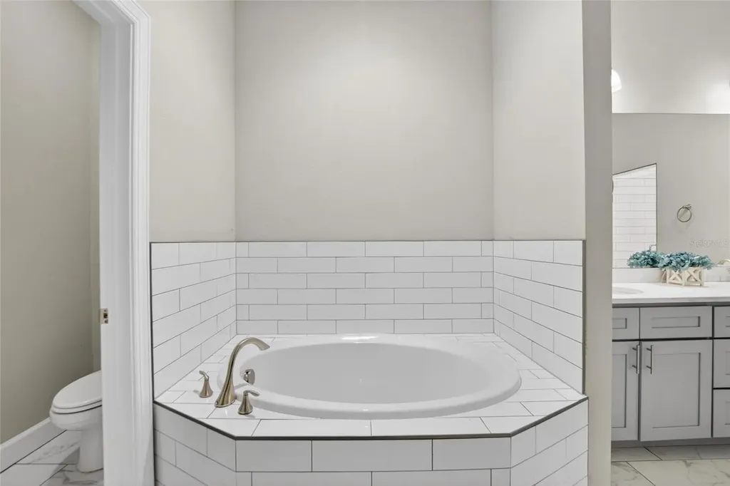 750 Grand Cypress Lane Tarpon Springs FL 34689