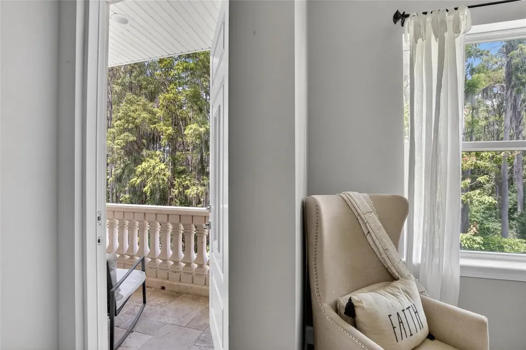 750 Grand Cypress Lane Tarpon Springs FL 34689