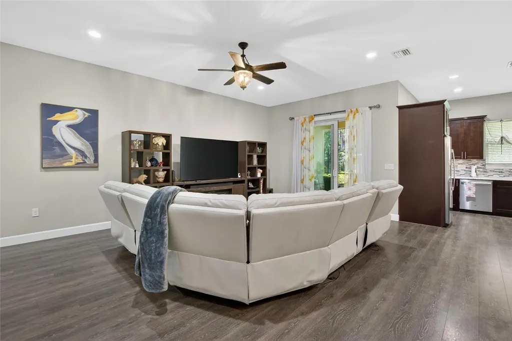 750 Grand Cypress Lane Tarpon Springs FL 34689
