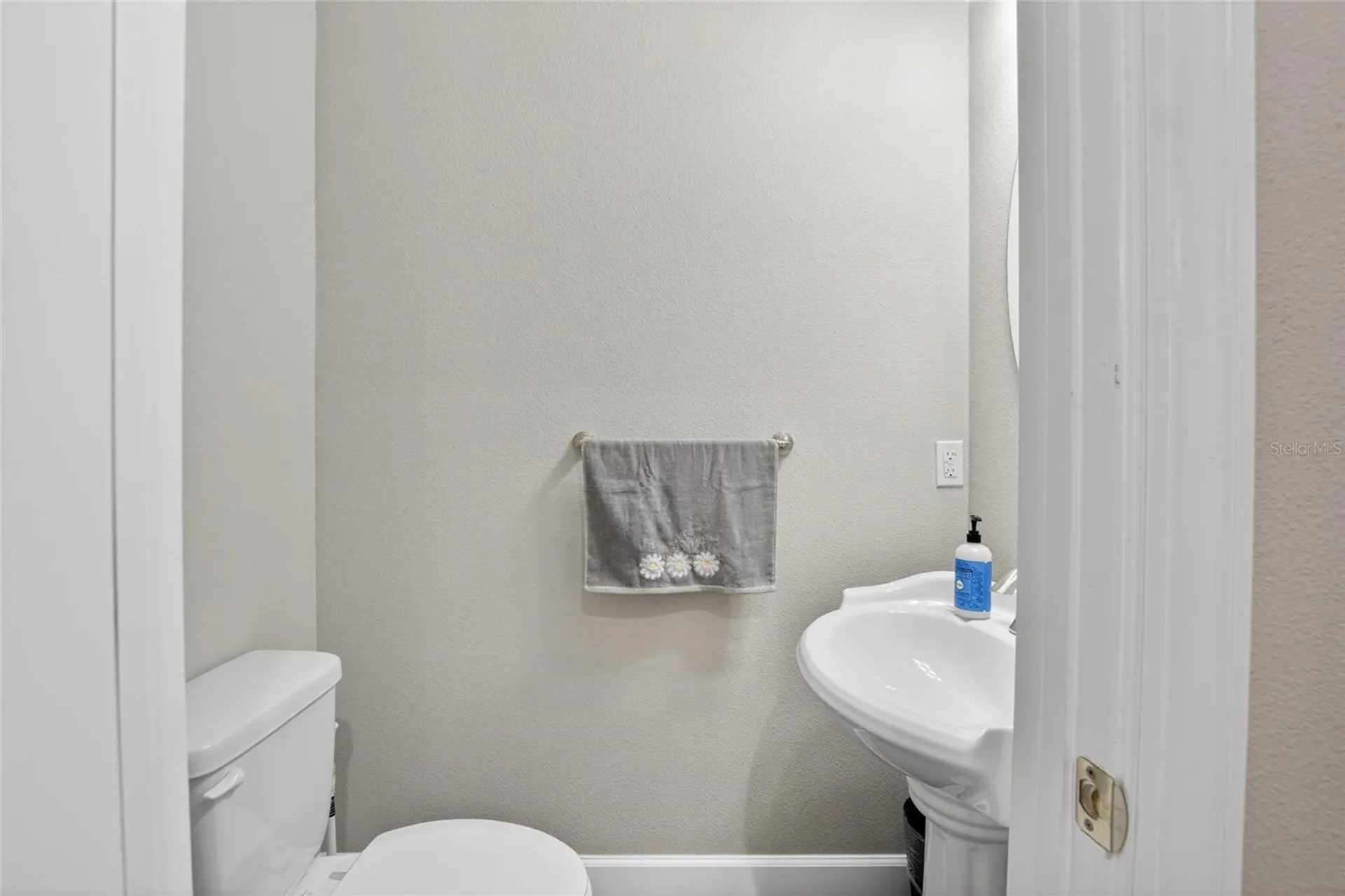 750 Grand Cypress Lane Tarpon Springs FL 34689