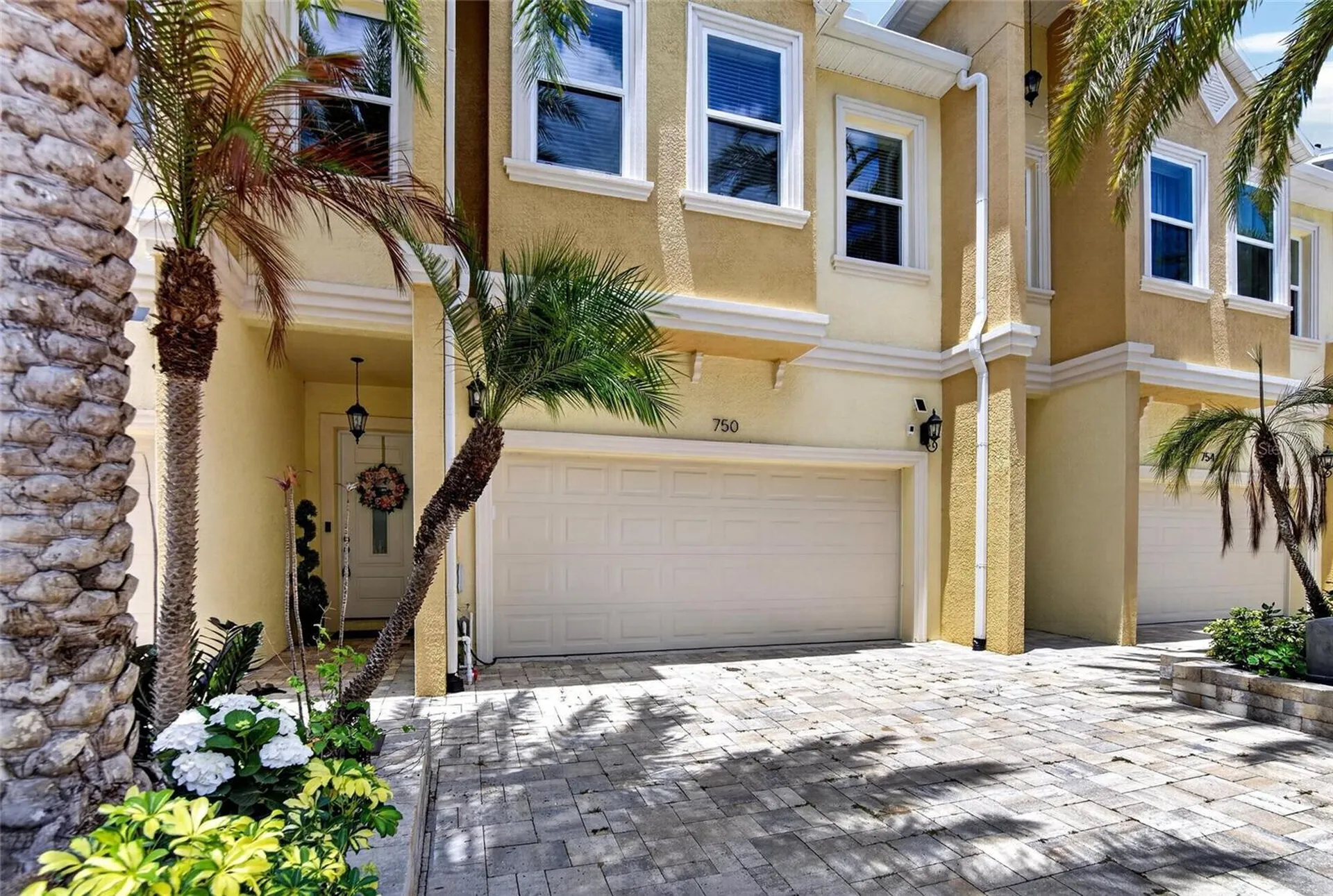 750 Grand Cypress Lane Tarpon Springs FL 34689
