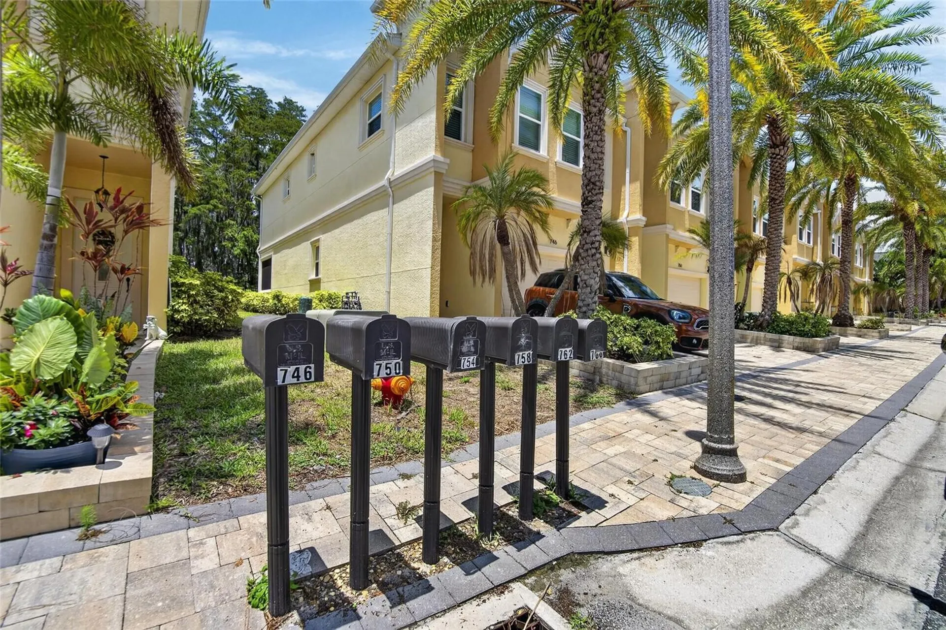 750 Grand Cypress Lane Tarpon Springs FL 34689