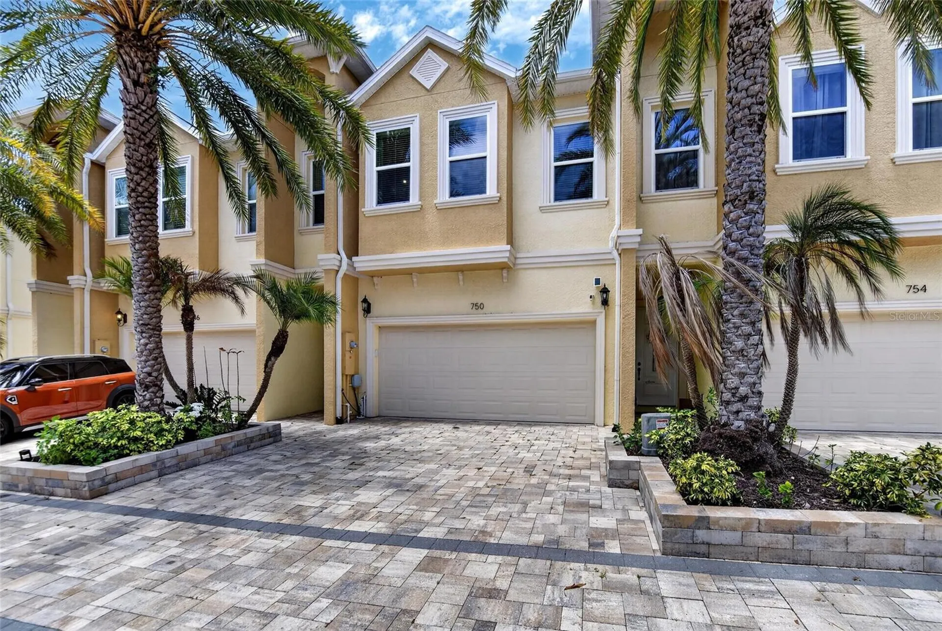 750 Grand Cypress Lane Tarpon Springs FL 34689