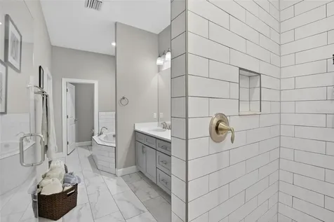 750 Grand Cypress Lane Tarpon Springs FL 34689