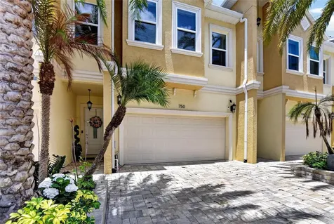 750 Grand Cypress Lane Tarpon Springs FL 34689