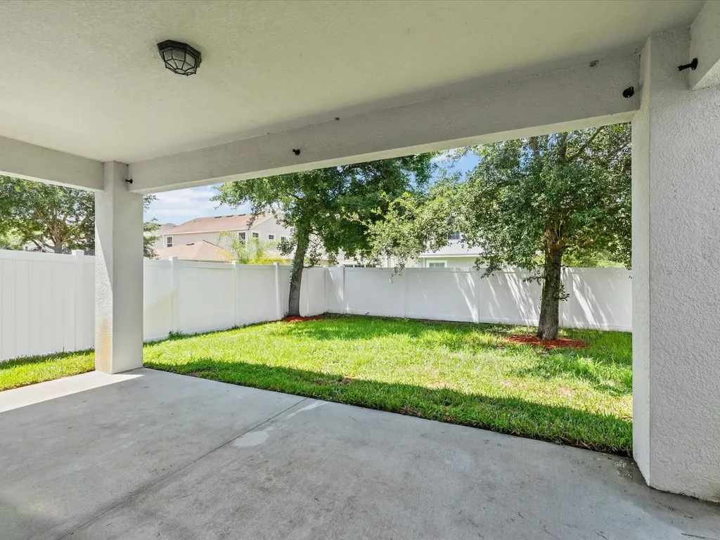 7105 Park Tree Drive Tampa FL 33625