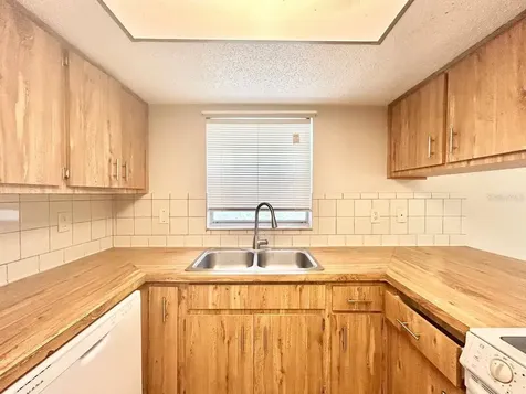 5800 Montana Avenue New Port Richey FL 34652