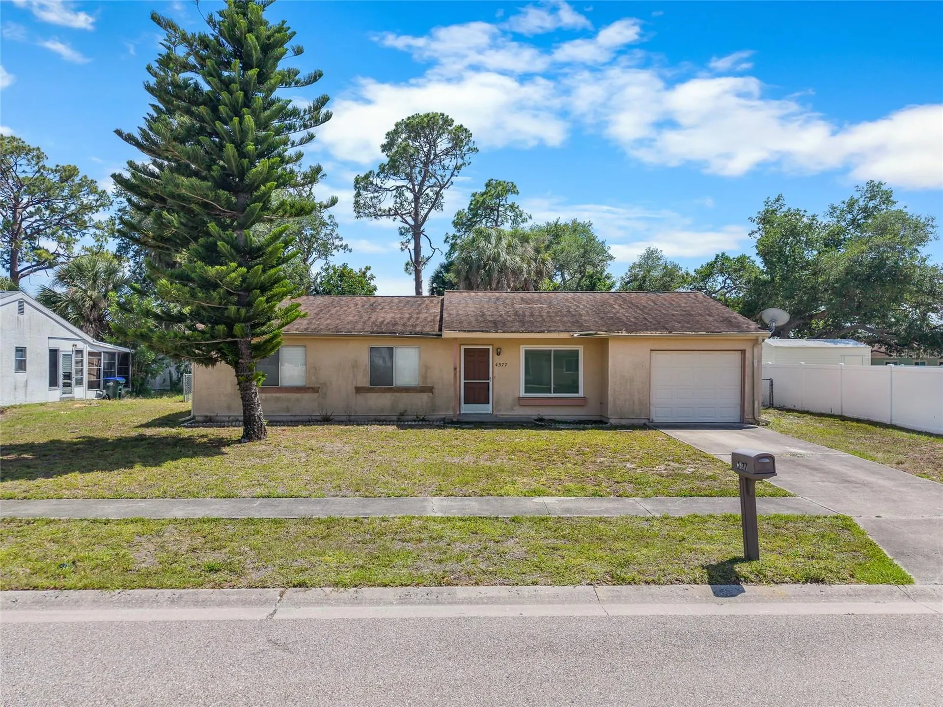 4577 Maraldo Avenue North Port FL 34287