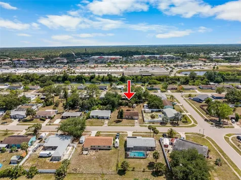 4577 Maraldo Avenue North Port FL 34287