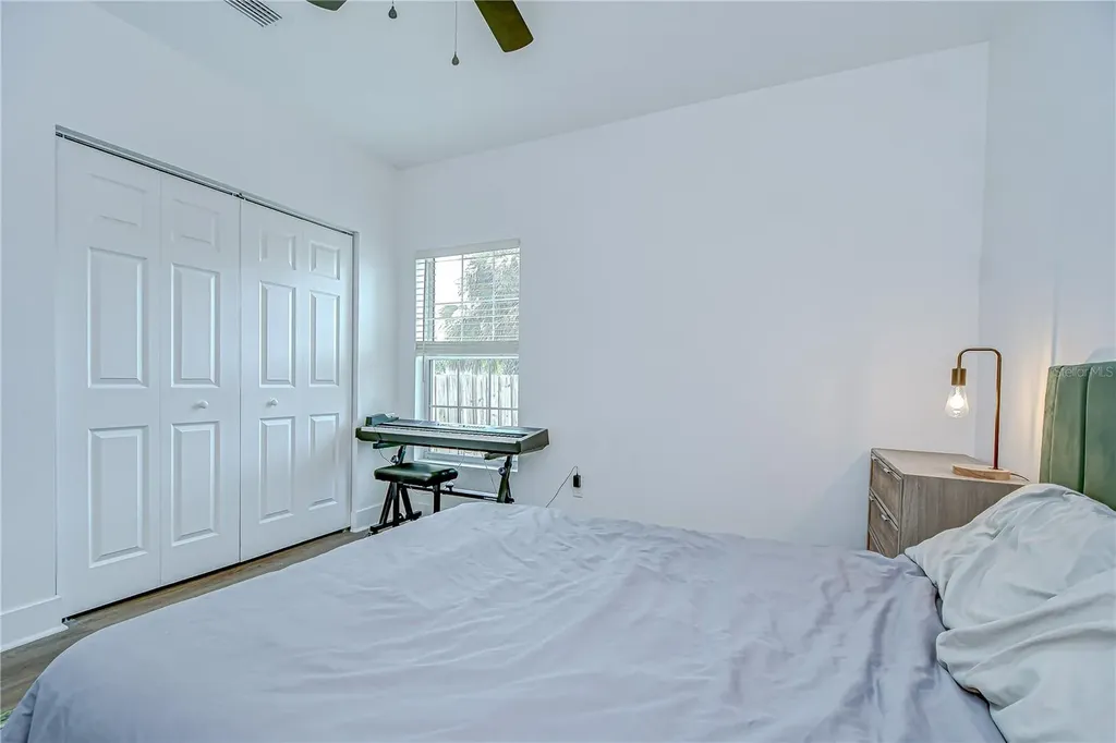 1051 44th Street S St Petersburg FL 33711