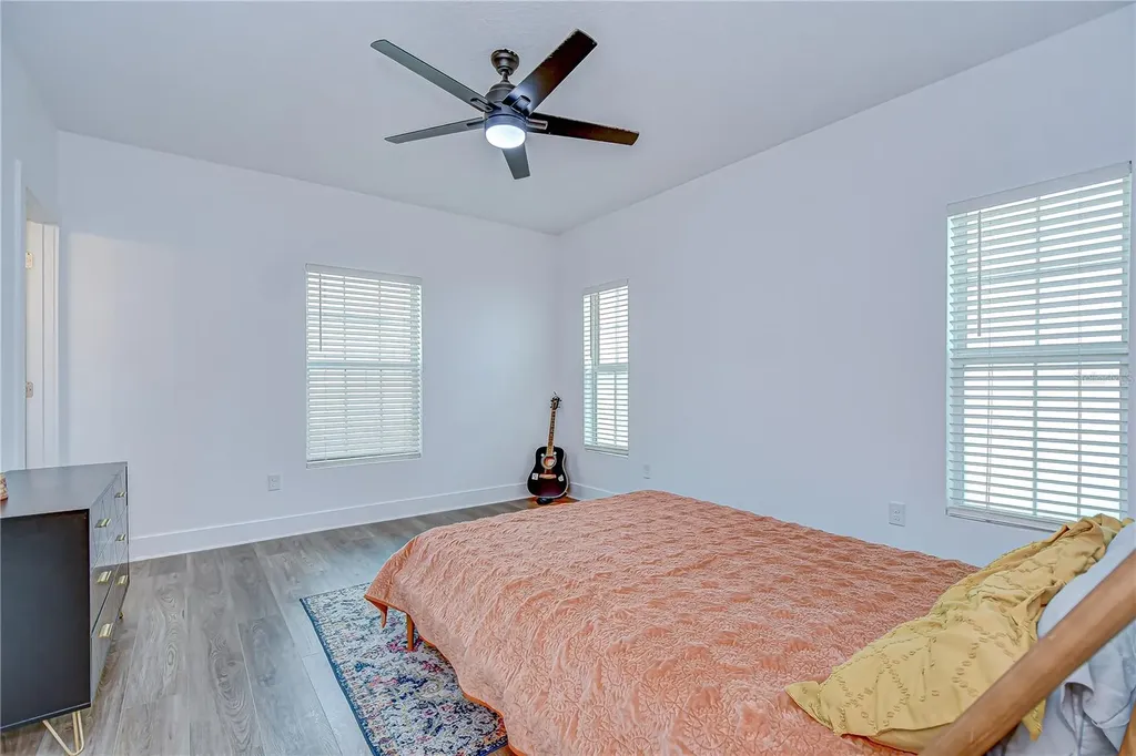 1051 44th Street S St Petersburg FL 33711