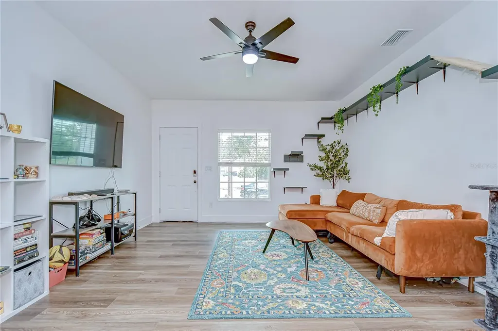 1051 44th Street S St Petersburg FL 33711