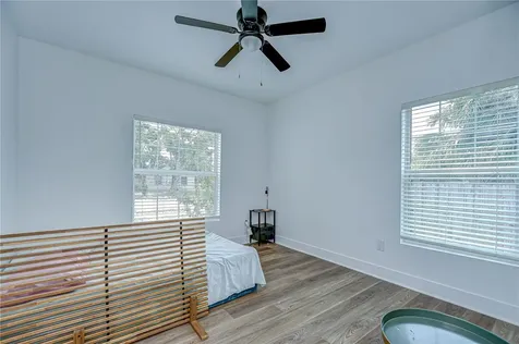 1051 44th Street S St Petersburg FL 33711